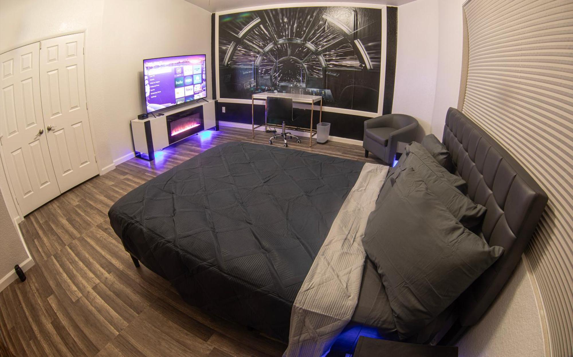 Comfy Expansive Home - Near The Strip - Heated Pool 라스베이거스 외부 사진