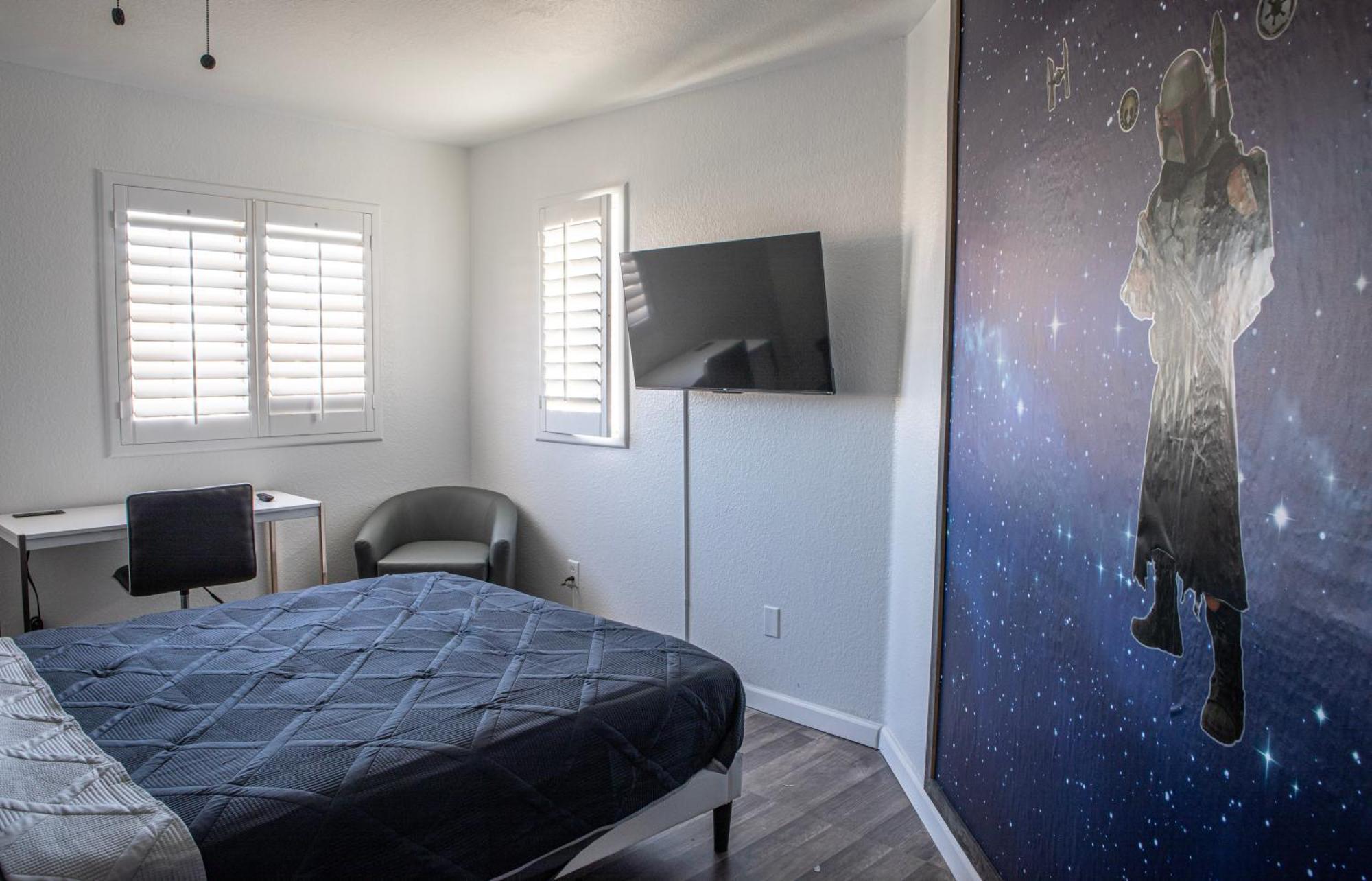 Comfy Expansive Home - Near The Strip - Heated Pool 라스베이거스 외부 사진