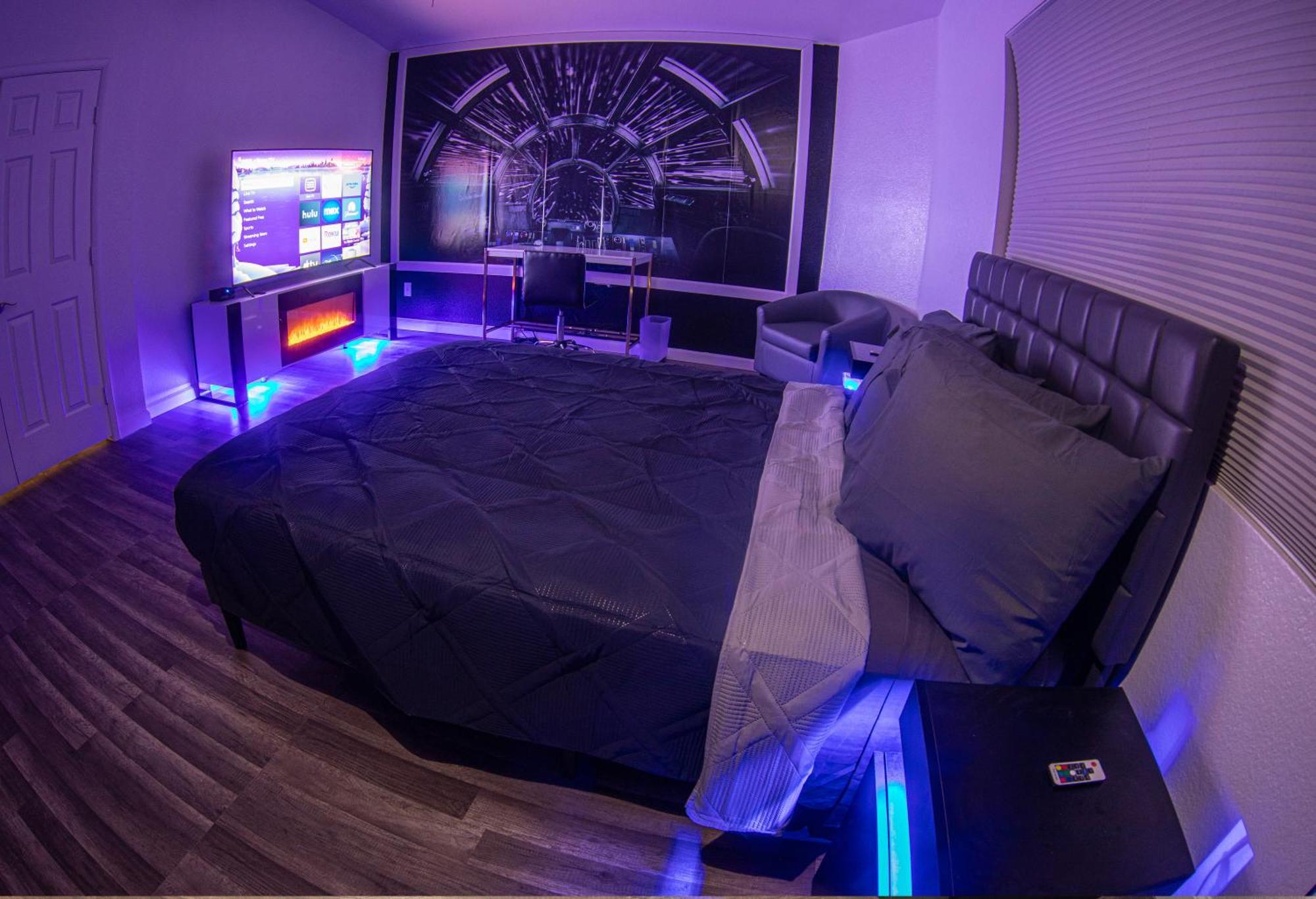 Comfy Expansive Home - Near The Strip - Heated Pool 라스베이거스 외부 사진