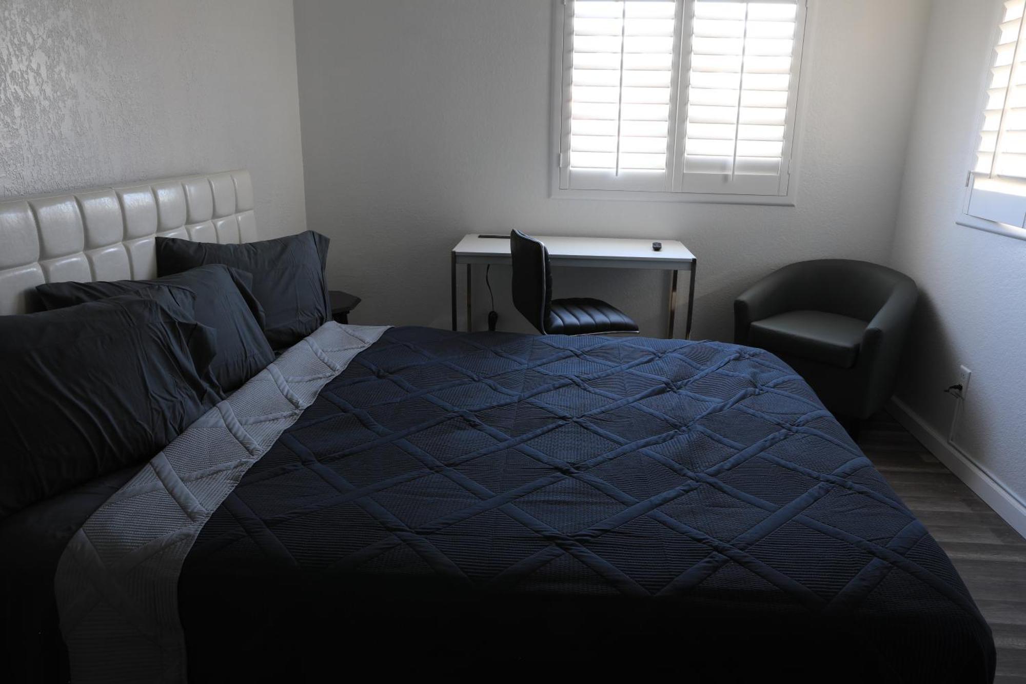 Comfy Expansive Home - Near The Strip - Heated Pool 라스베이거스 외부 사진