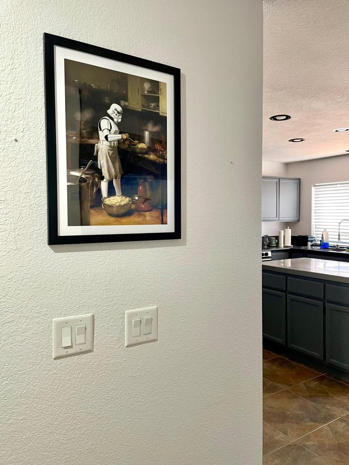 Comfy Expansive Home - Near The Strip - Heated Pool 라스베이거스 외부 사진